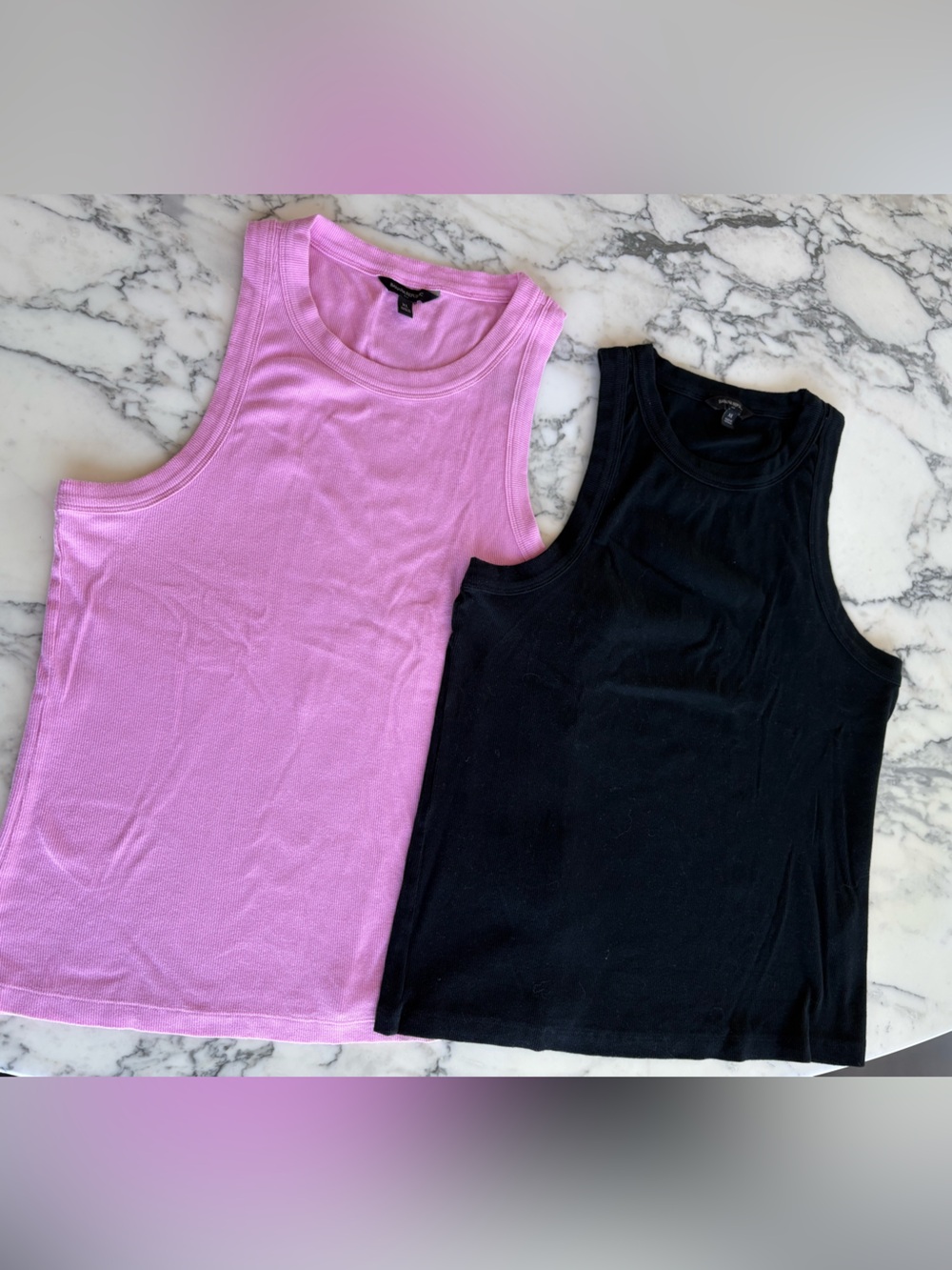 2 Banana Republic ribbed tank tops XL